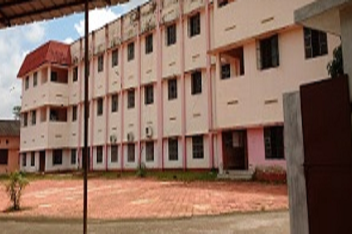 https://cache.careers360.mobi/media/colleges/social-media/media-gallery/41064/2021/10/29/Campus View of Government Polytechnic College Ezhukone_Campus-View.png
